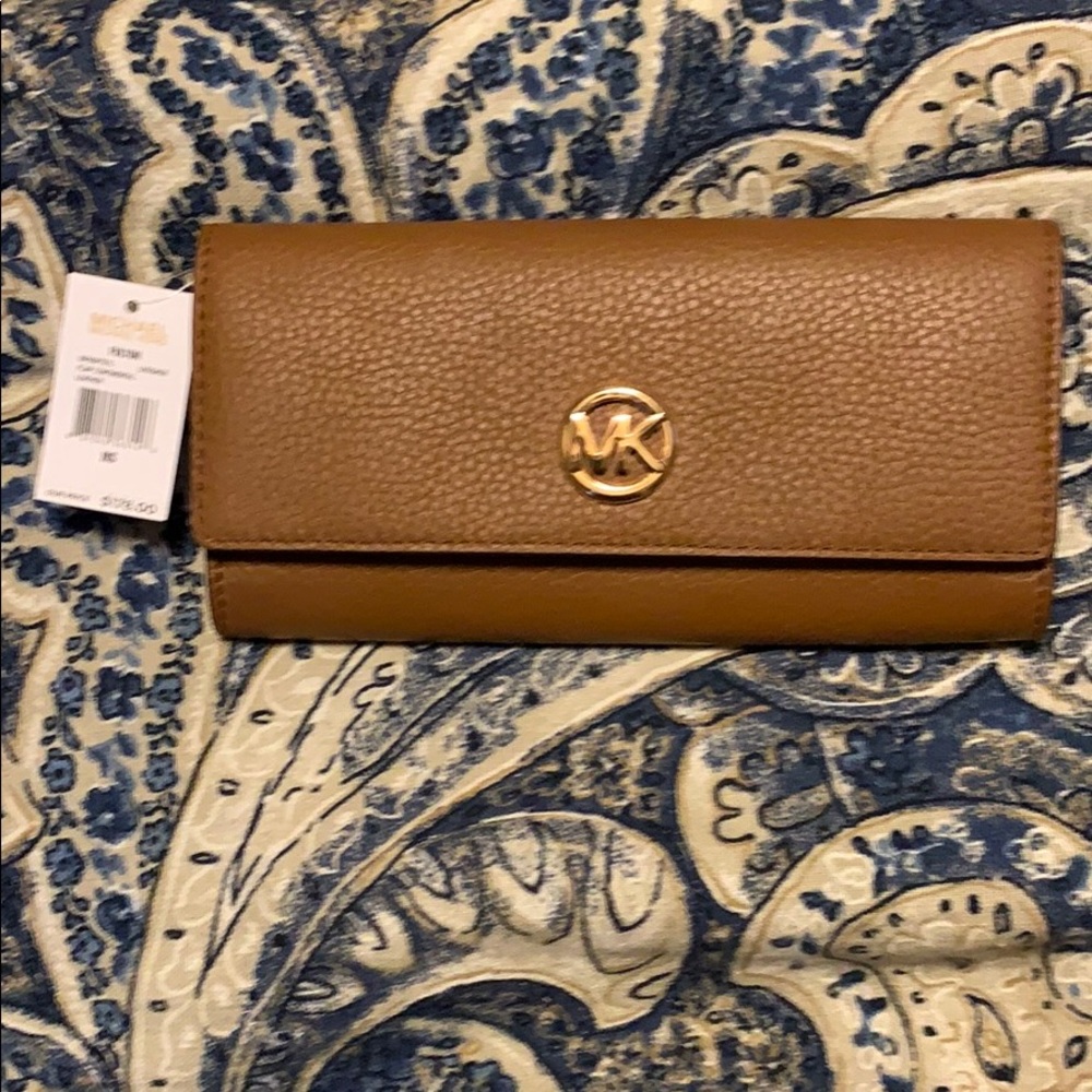 NWT Michael Kors Wallet